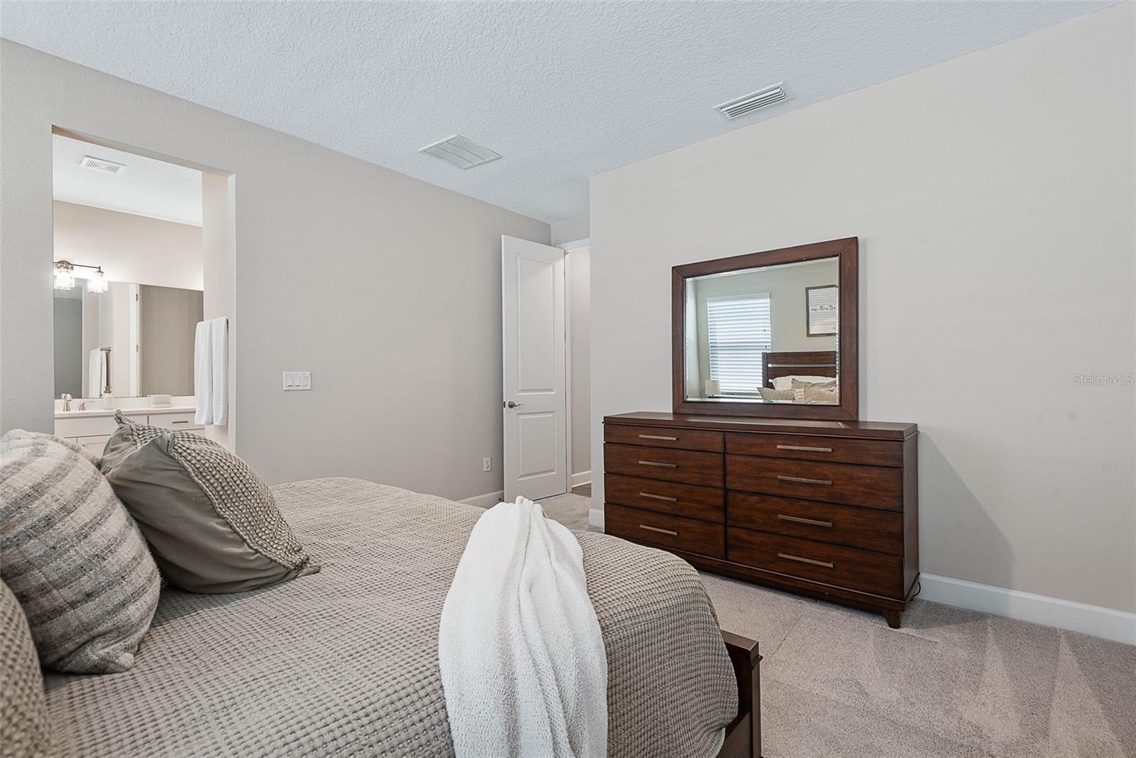 Image 26 of 63 For 42 Moana Court S