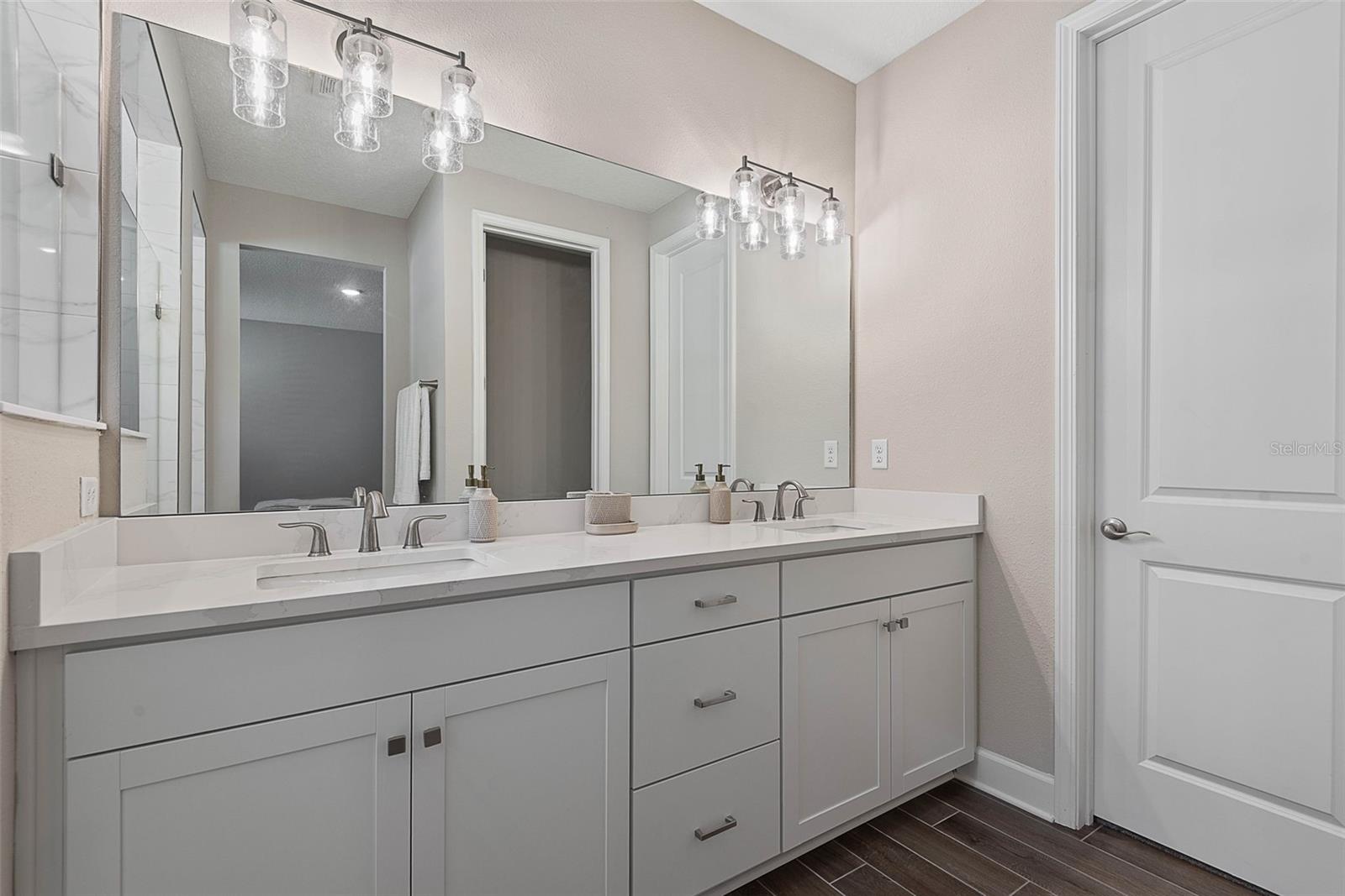 Image 27 of 63 For 42 Moana Court S