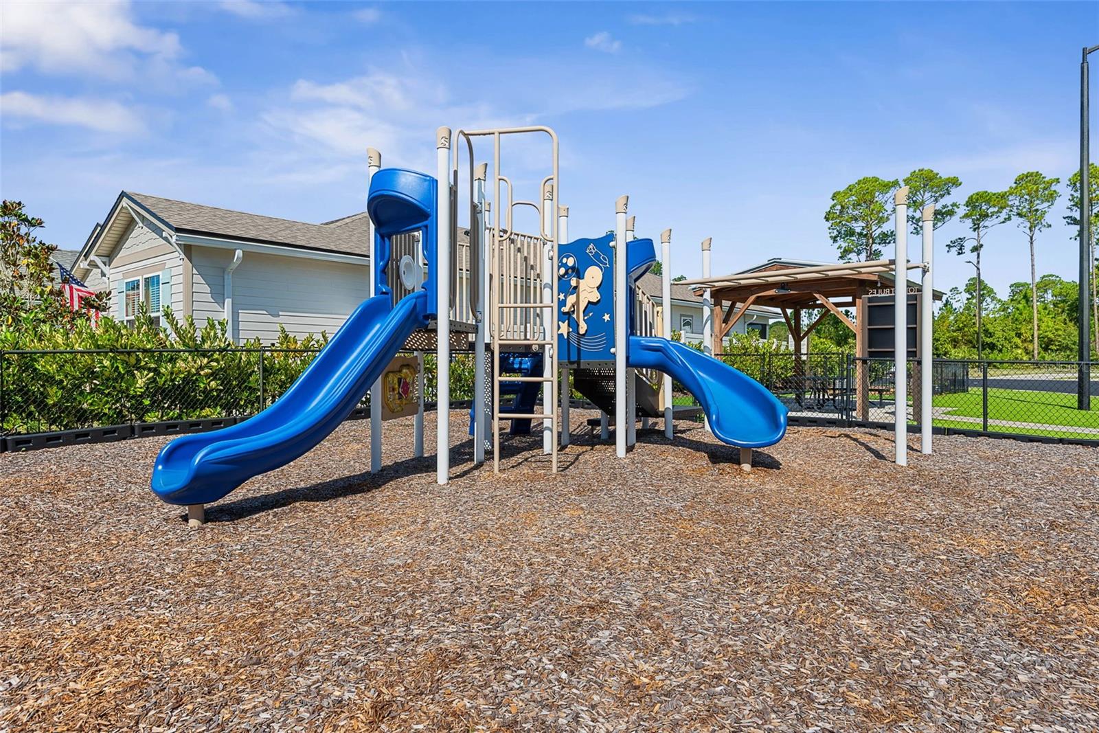 Image 53 of 63 For 42 Moana Court S