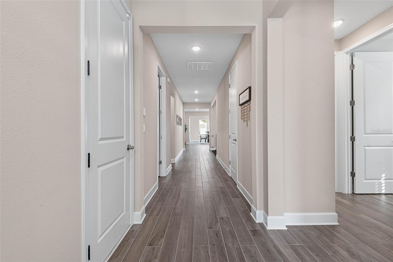 Image 7 of 63 For 42 Moana Court S