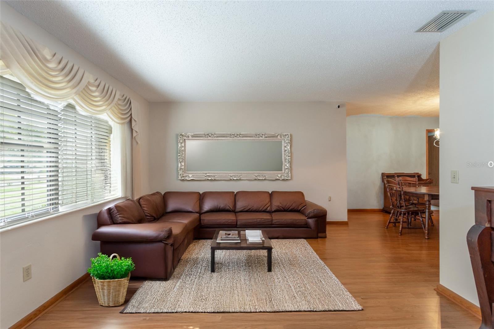 Image 19 of 41 For 17 Patchogue Lane