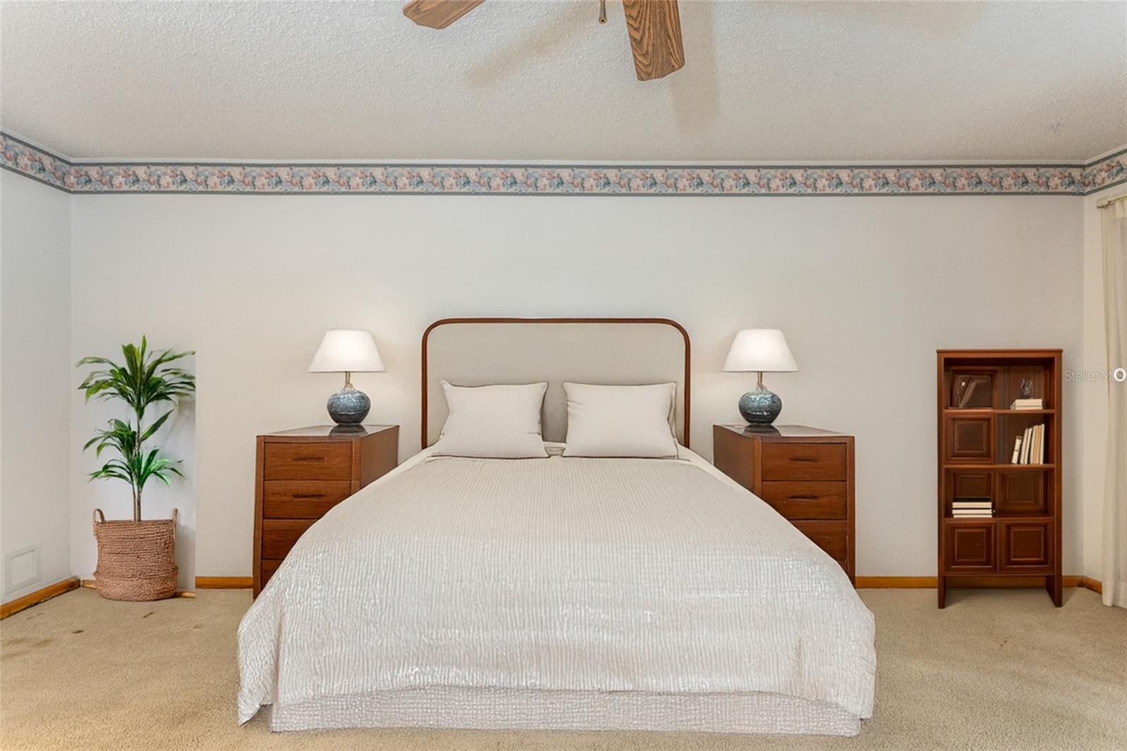 Image 22 of 41 For 17 Patchogue Lane