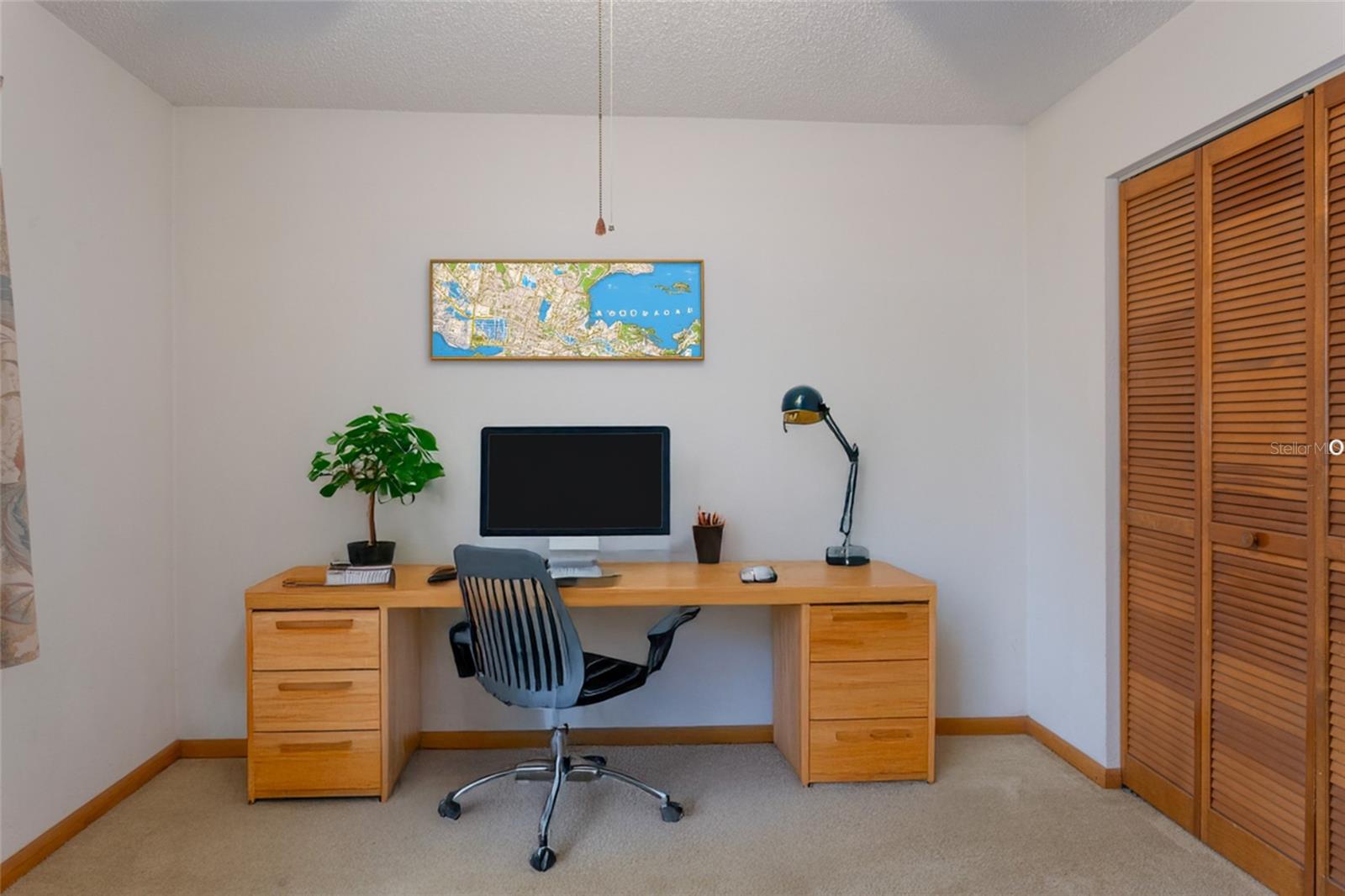 Image 29 of 41 For 17 Patchogue Lane