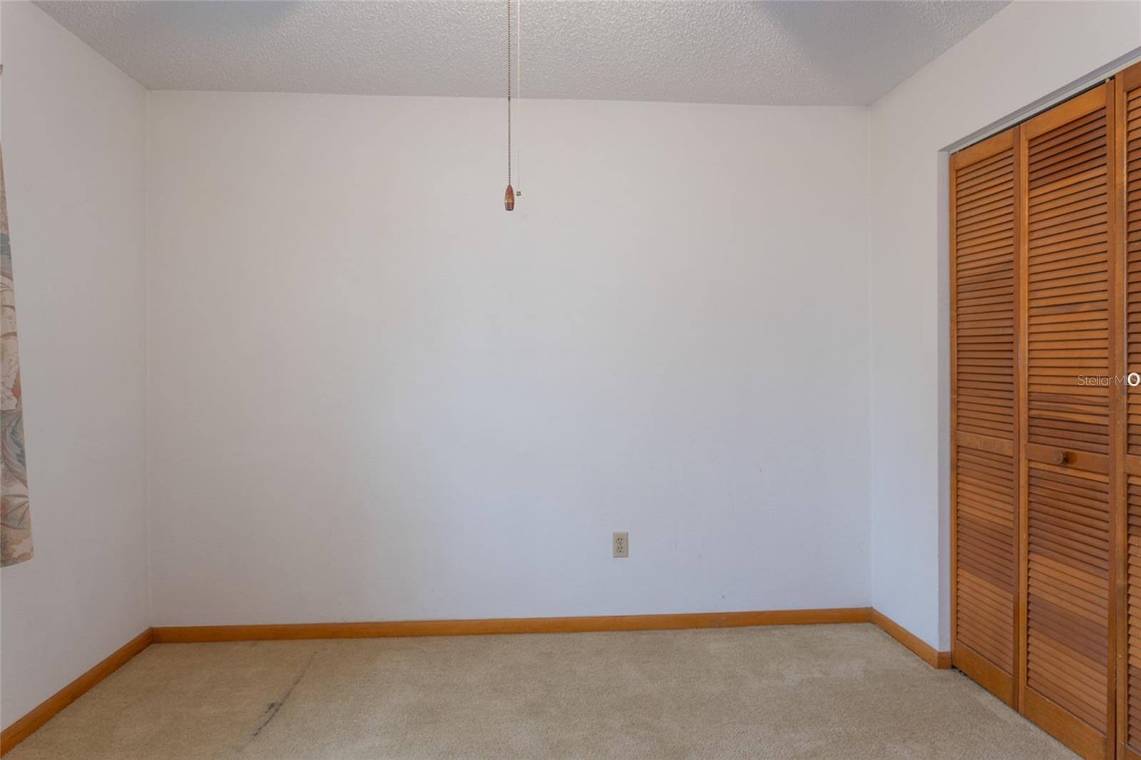 Image 30 of 41 For 17 Patchogue Lane