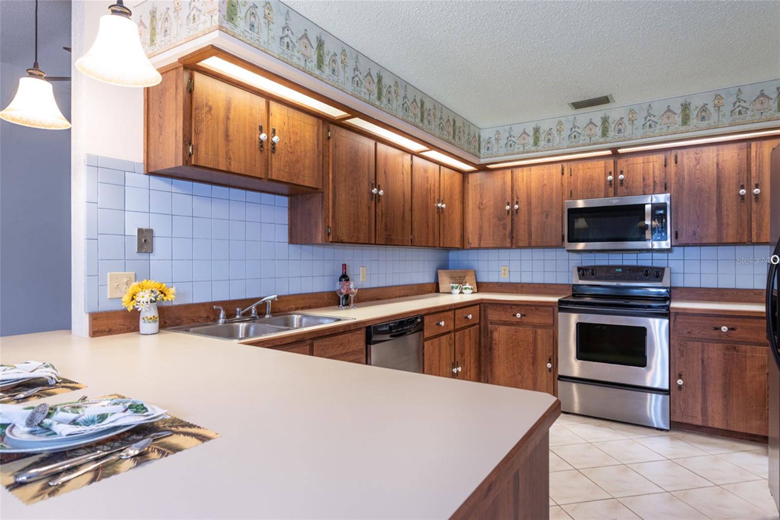 Image 5 of 41 For 17 Patchogue Lane