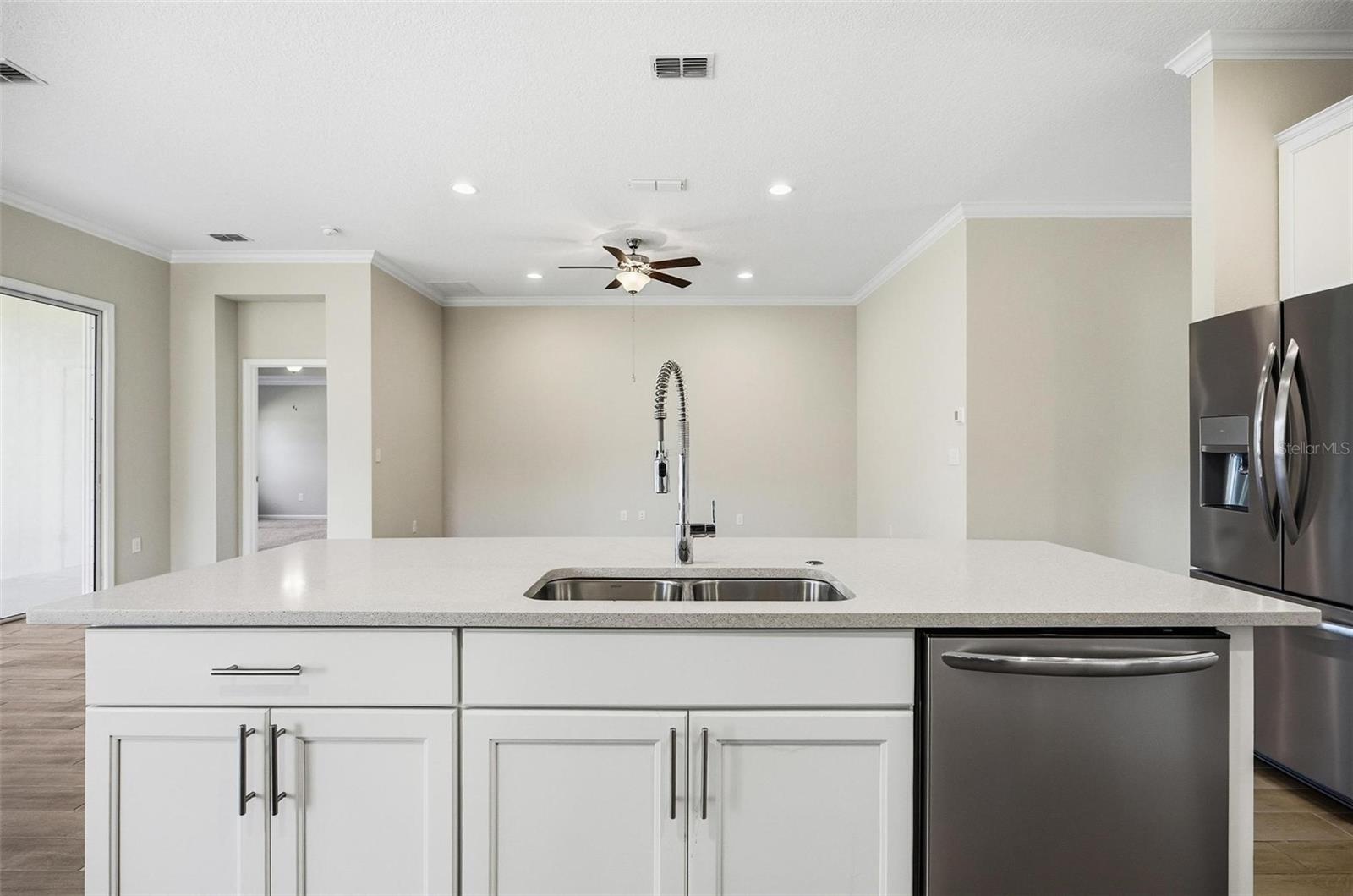 Image 11 of 70 For 83 Hummingbird Court