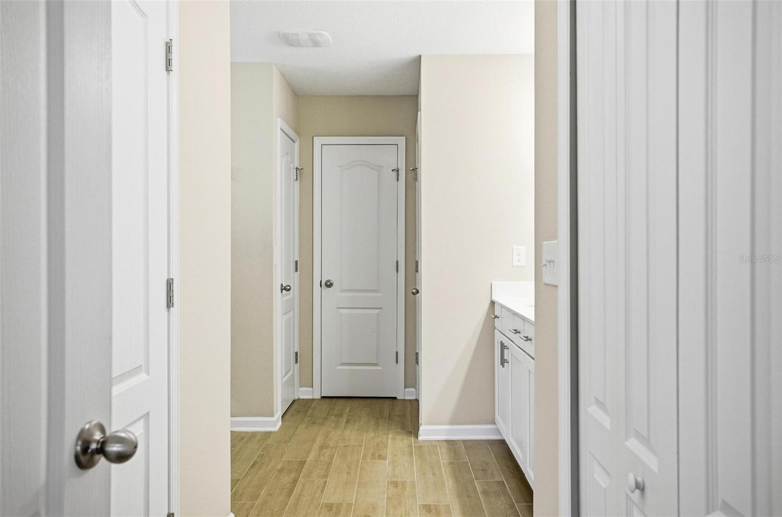 Image 20 of 70 For 83 Hummingbird Court