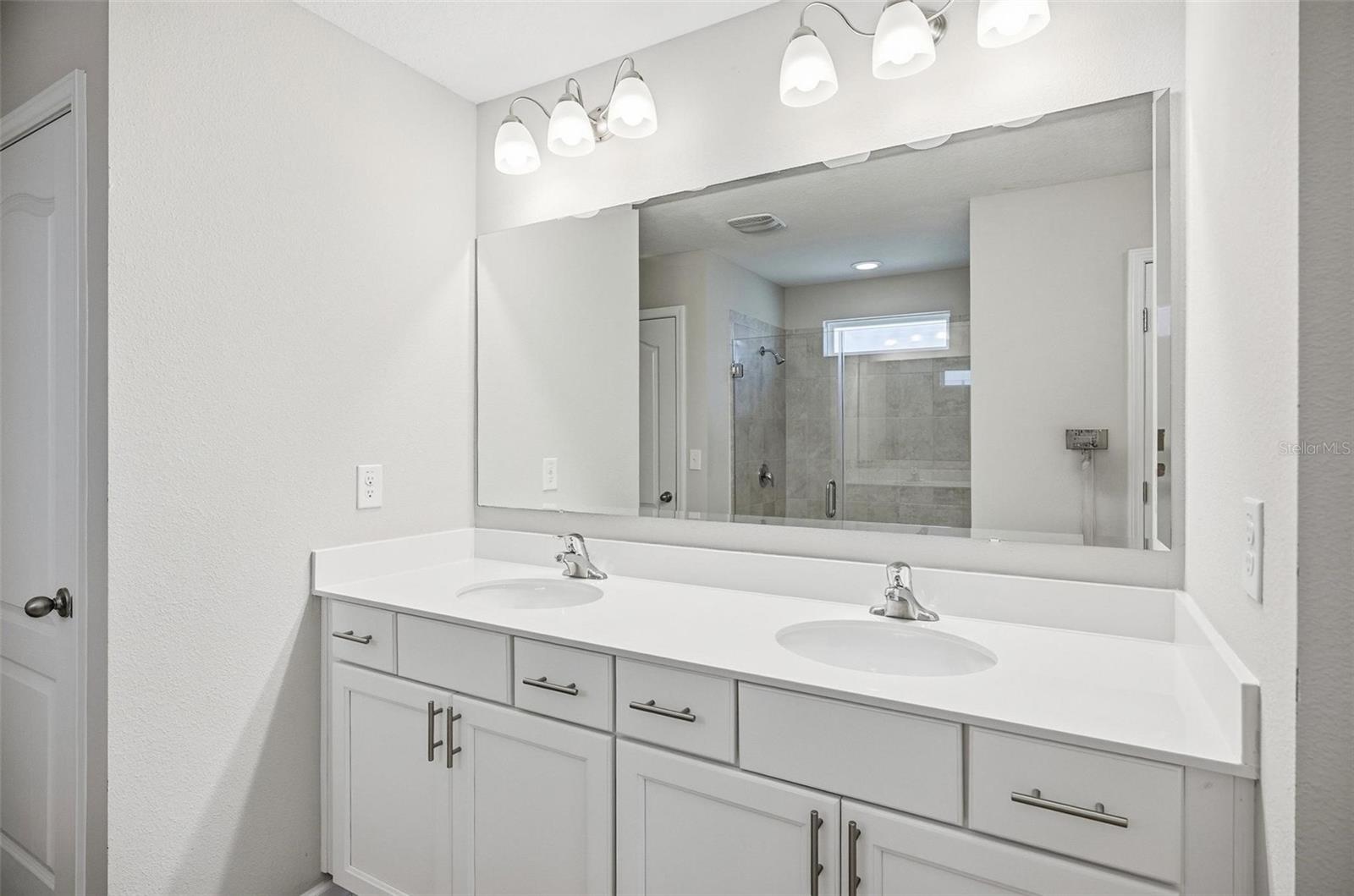 Image 21 of 70 For 83 Hummingbird Court