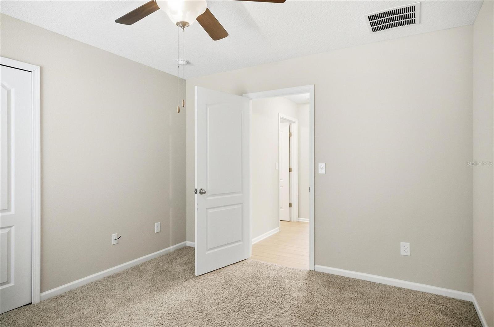 Image 27 of 70 For 83 Hummingbird Court