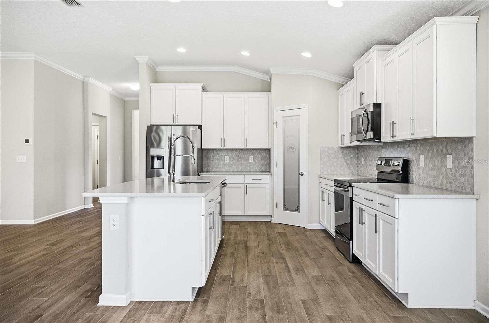 Image 3 of 70 For 83 Hummingbird Court