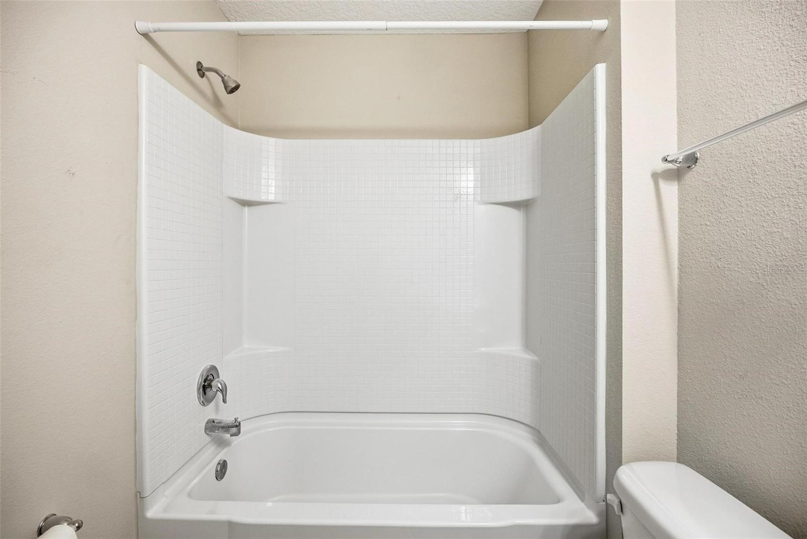 Image 30 of 70 For 83 Hummingbird Court