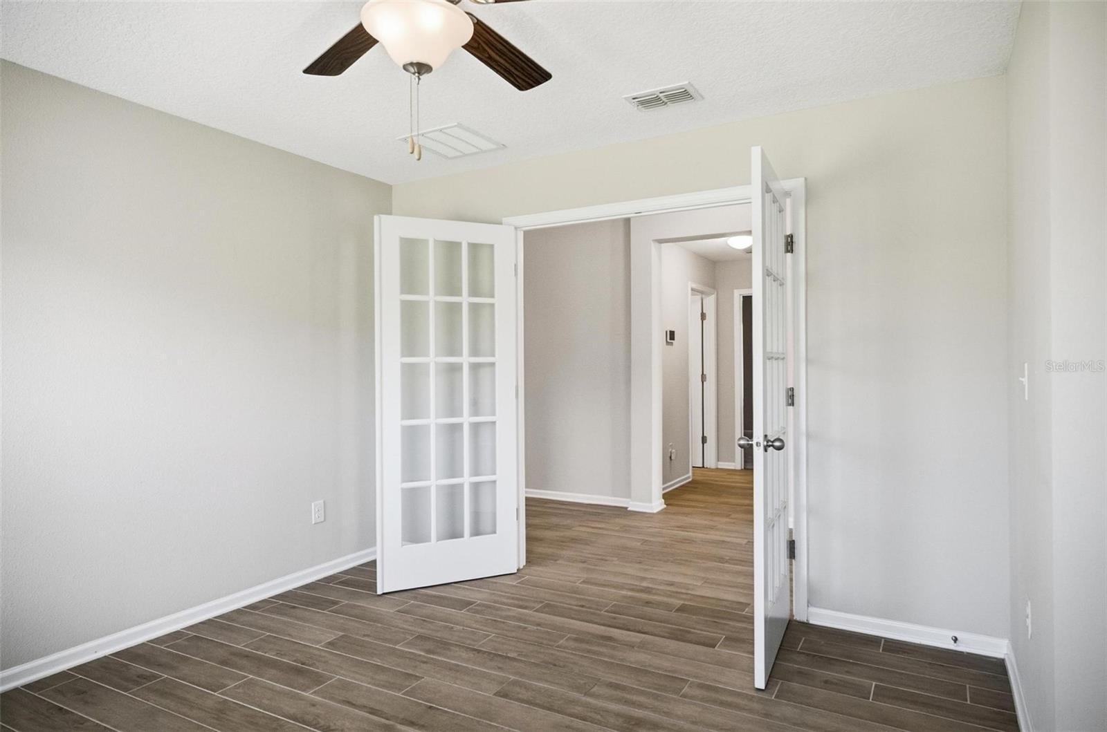 Image 34 of 70 For 83 Hummingbird Court