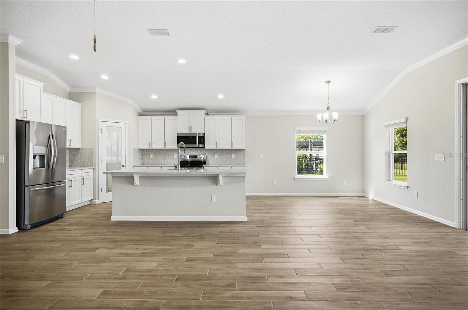 Image 6 of 70 For 83 Hummingbird Court