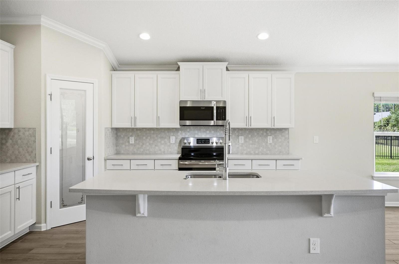 Image 7 of 70 For 83 Hummingbird Court