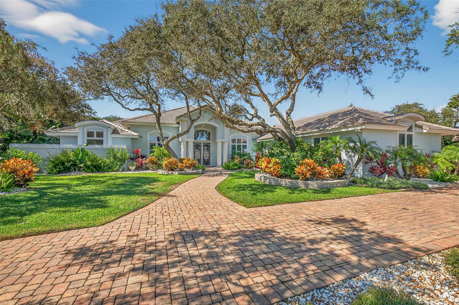 Image 2 of 79 For 13 Anastasia Court