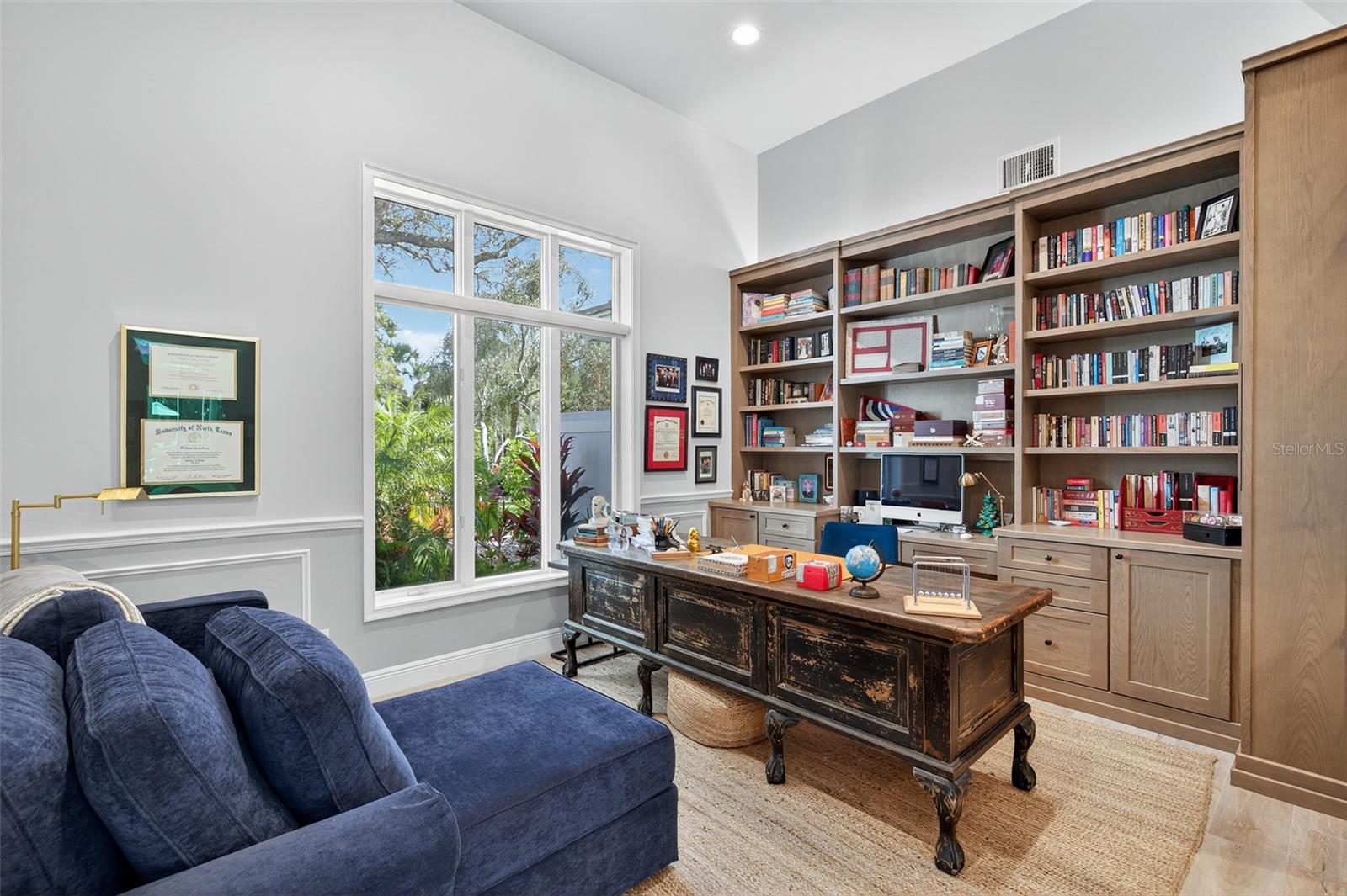 Image 21 of 79 For 13 Anastasia Court