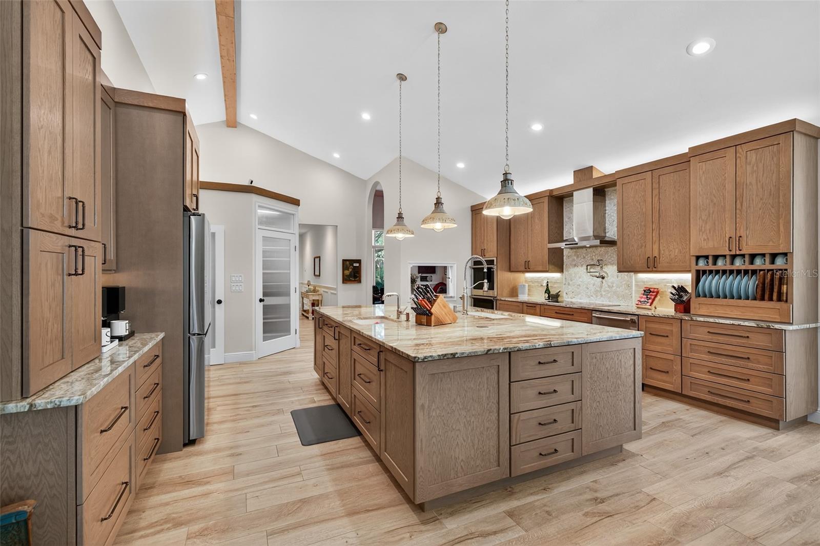 Image 25 of 79 For 13 Anastasia Court