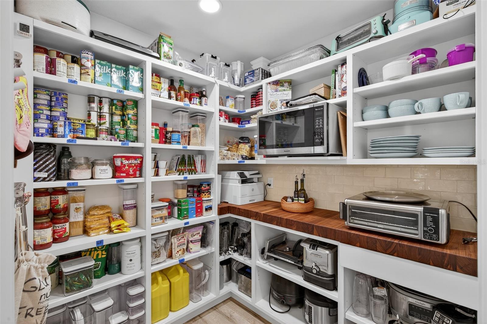 Image 31 of 79 For 13 Anastasia Court