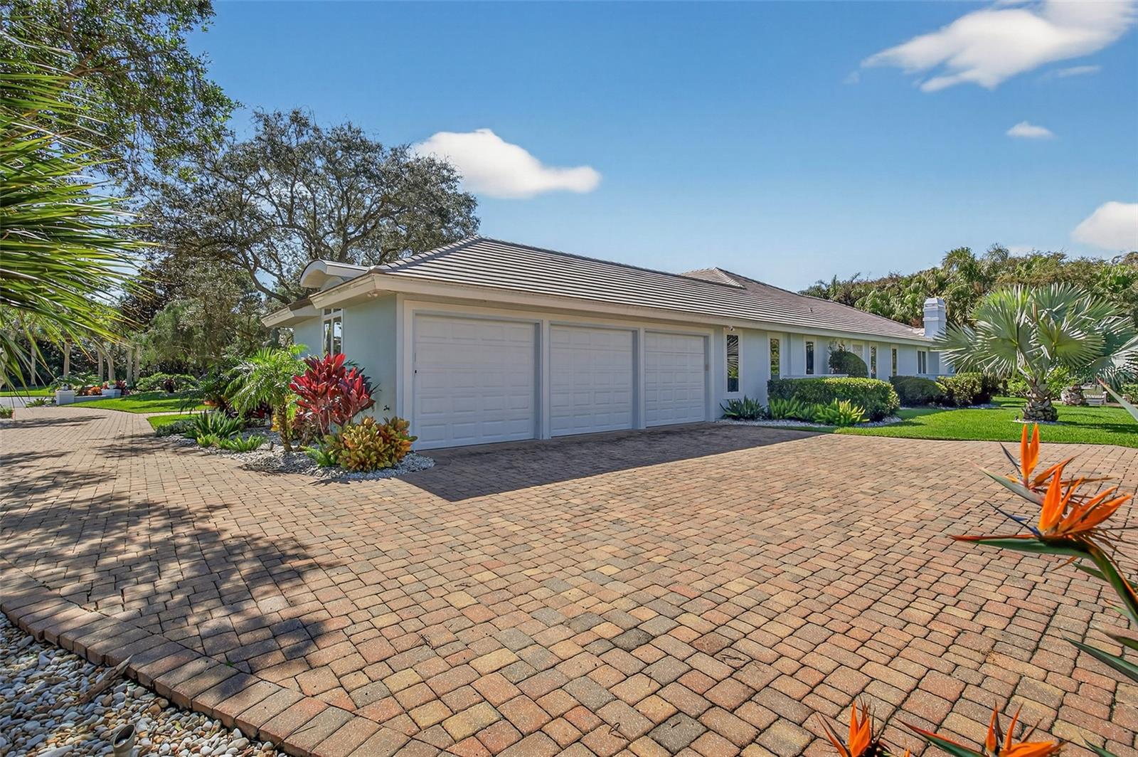 Image 60 of 79 For 13 Anastasia Court