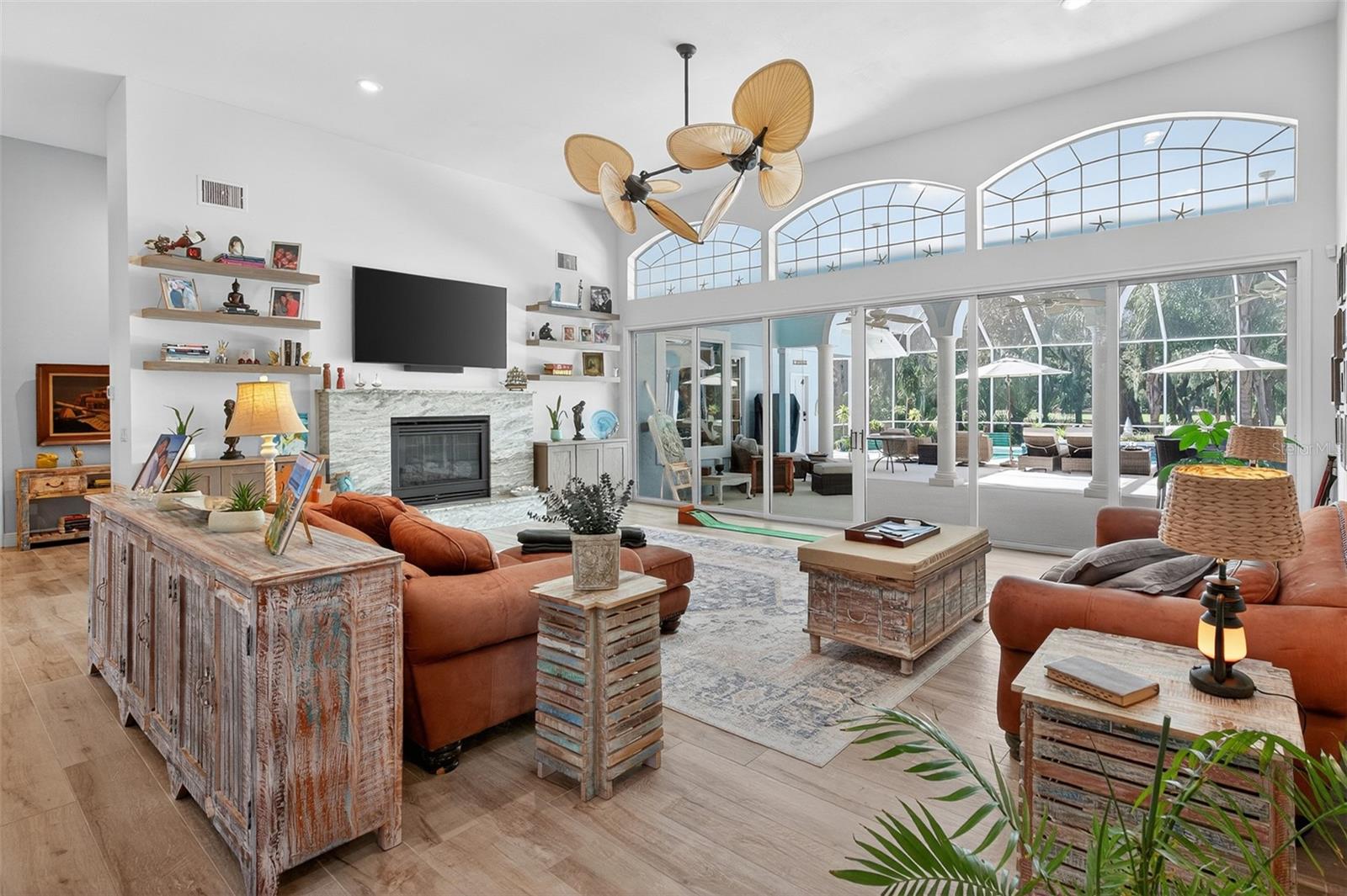 Image 8 of 79 For 13 Anastasia Court