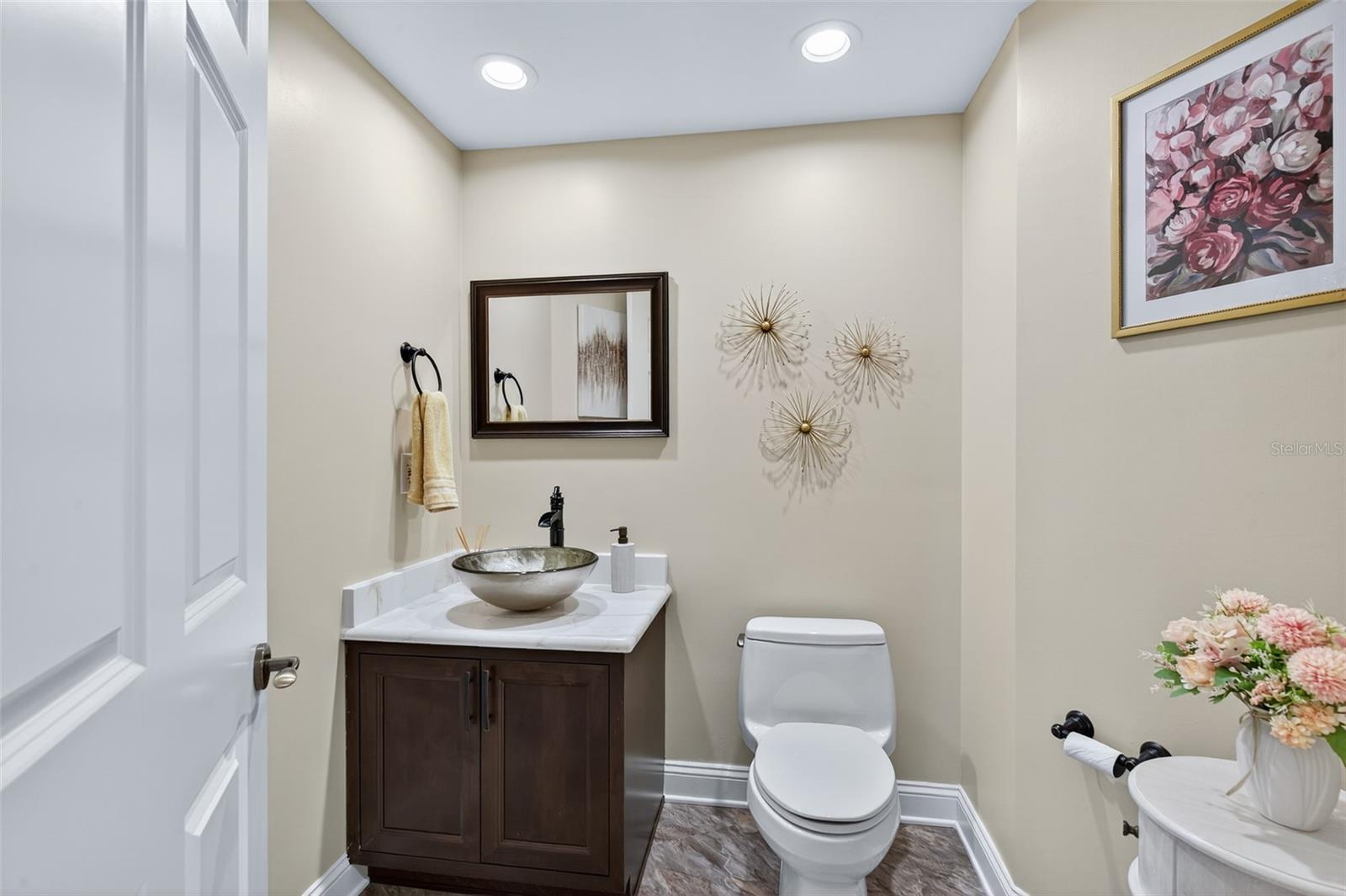 Image 43 of 72 For 7 Avenue De La Mer  201