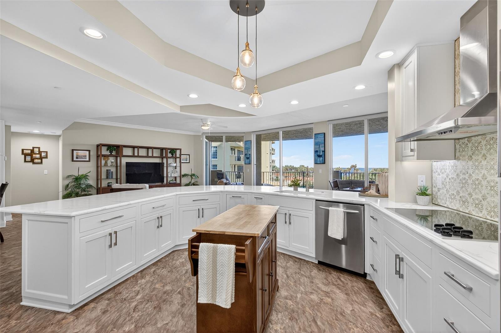 Image 5 of 72 For 7 Avenue De La Mer  201