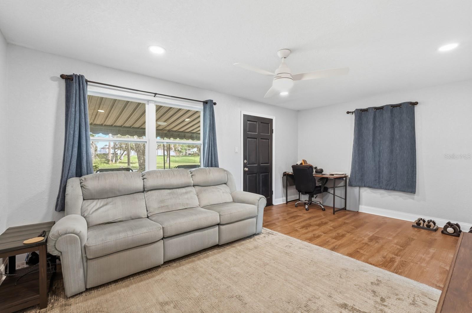 Image 12 of 34 For 464 Palmetto Street