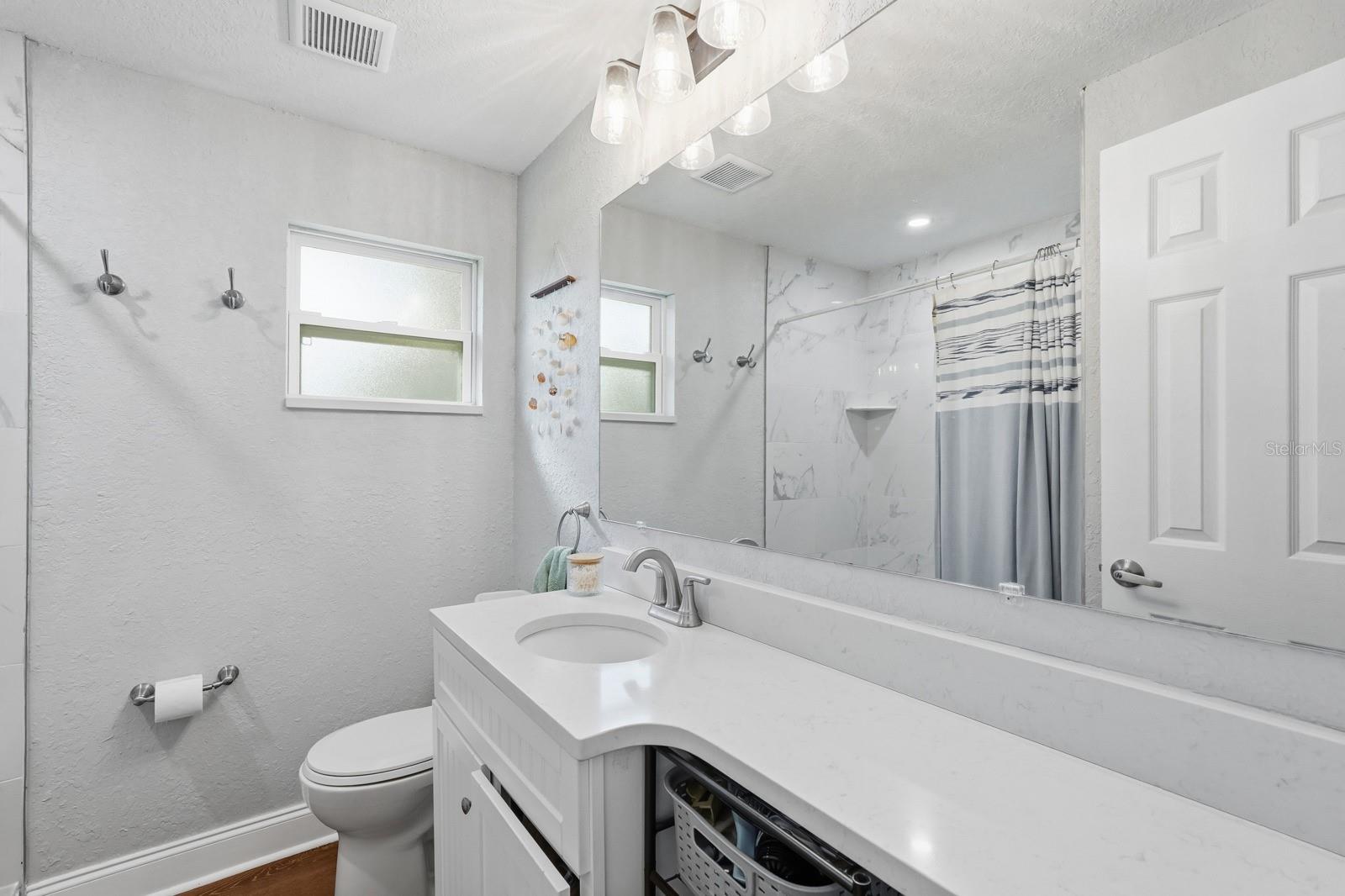 Image 17 of 34 For 464 Palmetto Street