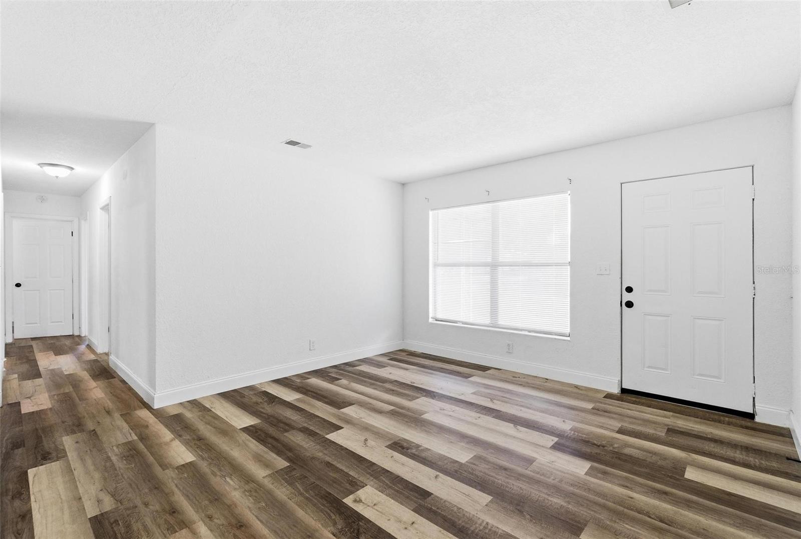 Image 11 of 53 For 1598 3rd Street