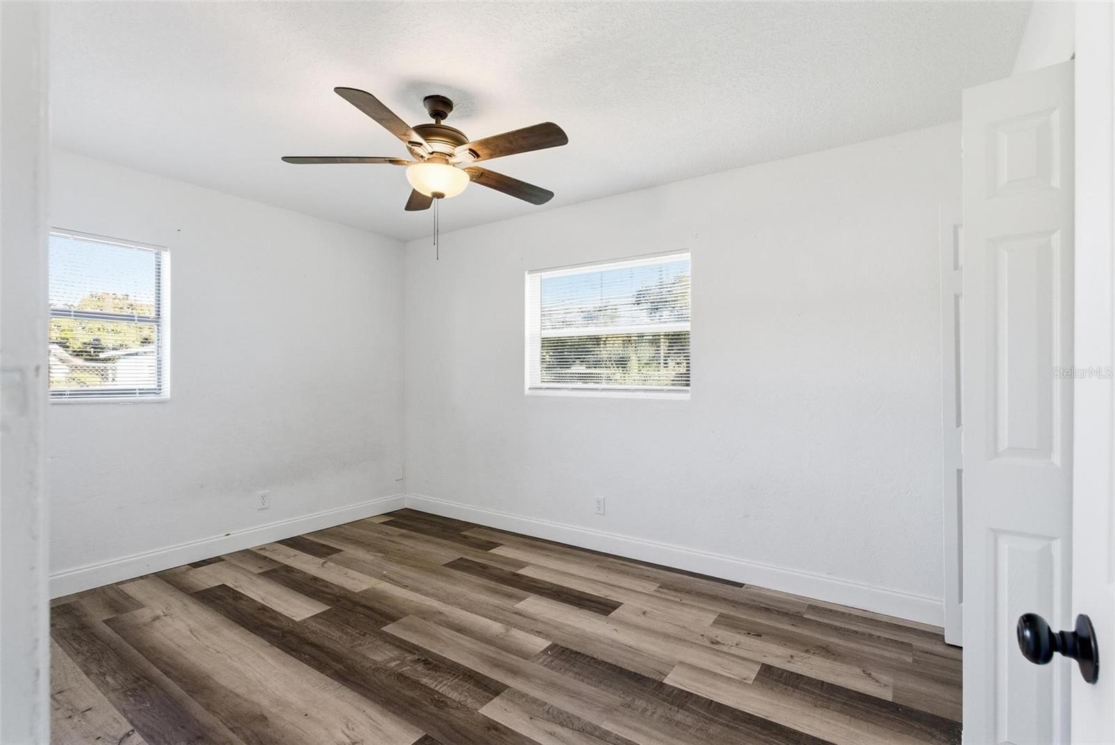 Image 29 of 53 For 1598 3rd Street