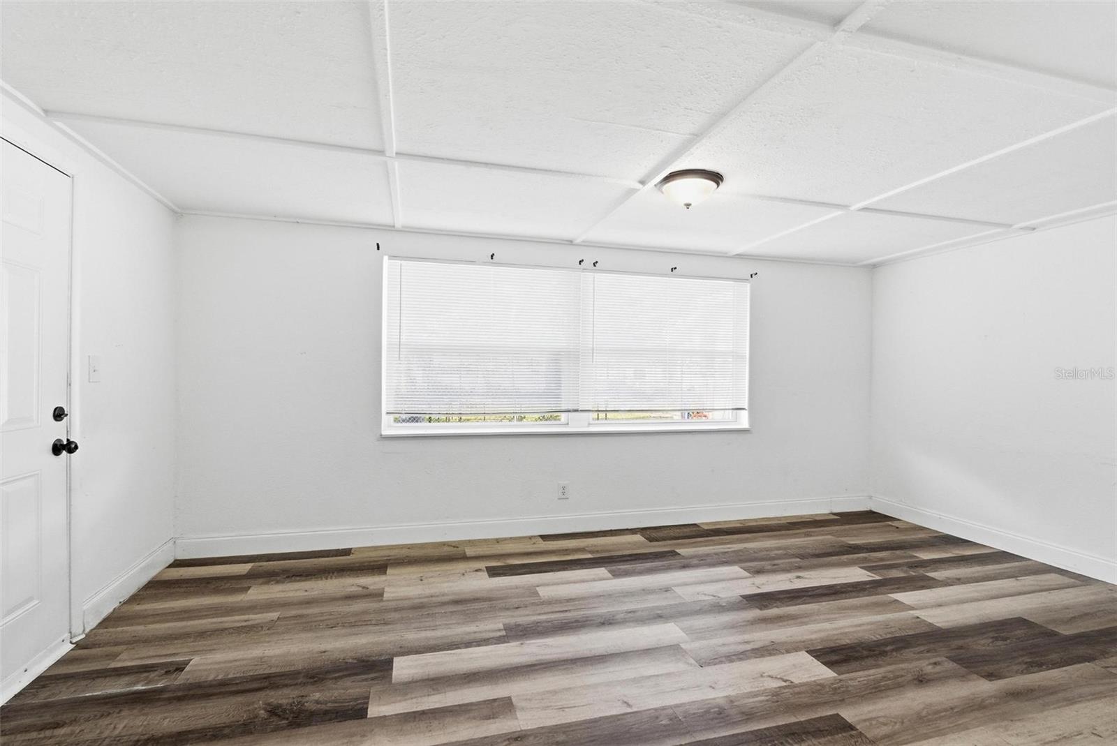 Image 36 of 53 For 1598 3rd Street