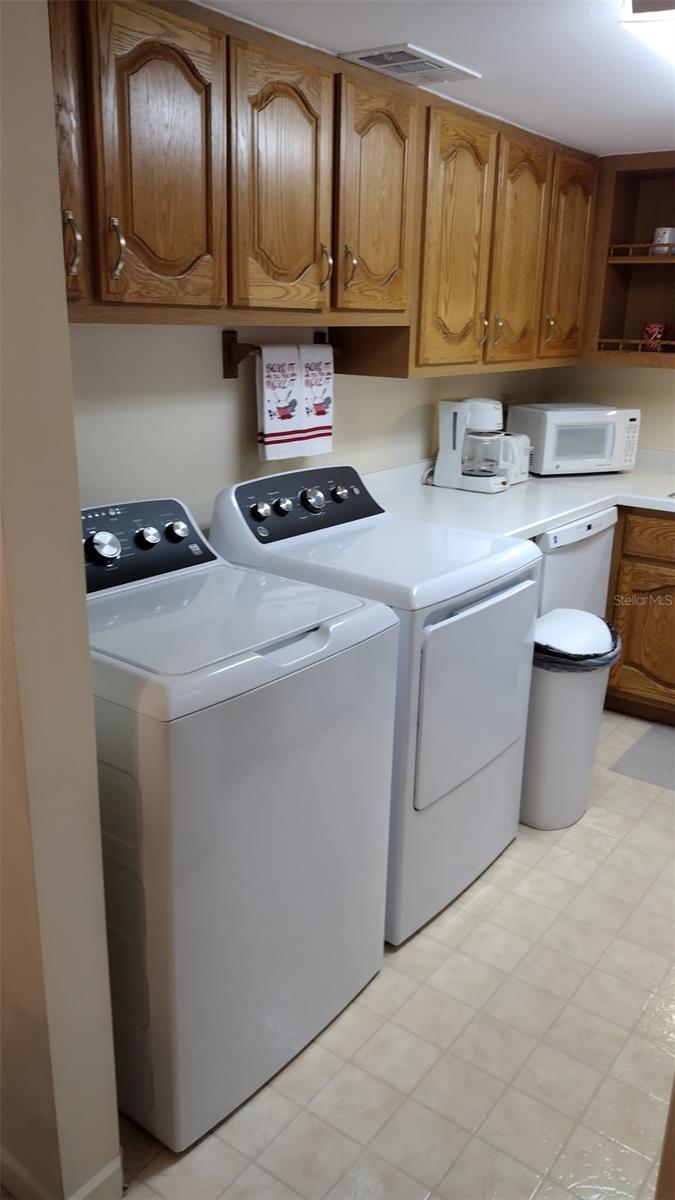 Image 15 of 15 For 46 Club House Drive 208