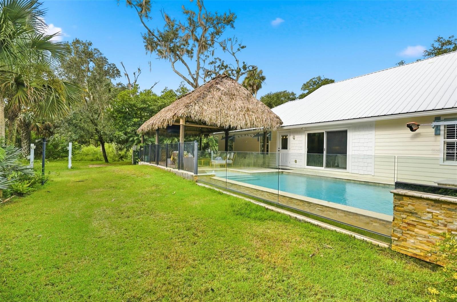 Image 27 of 100 For 10 Pamela Parkway