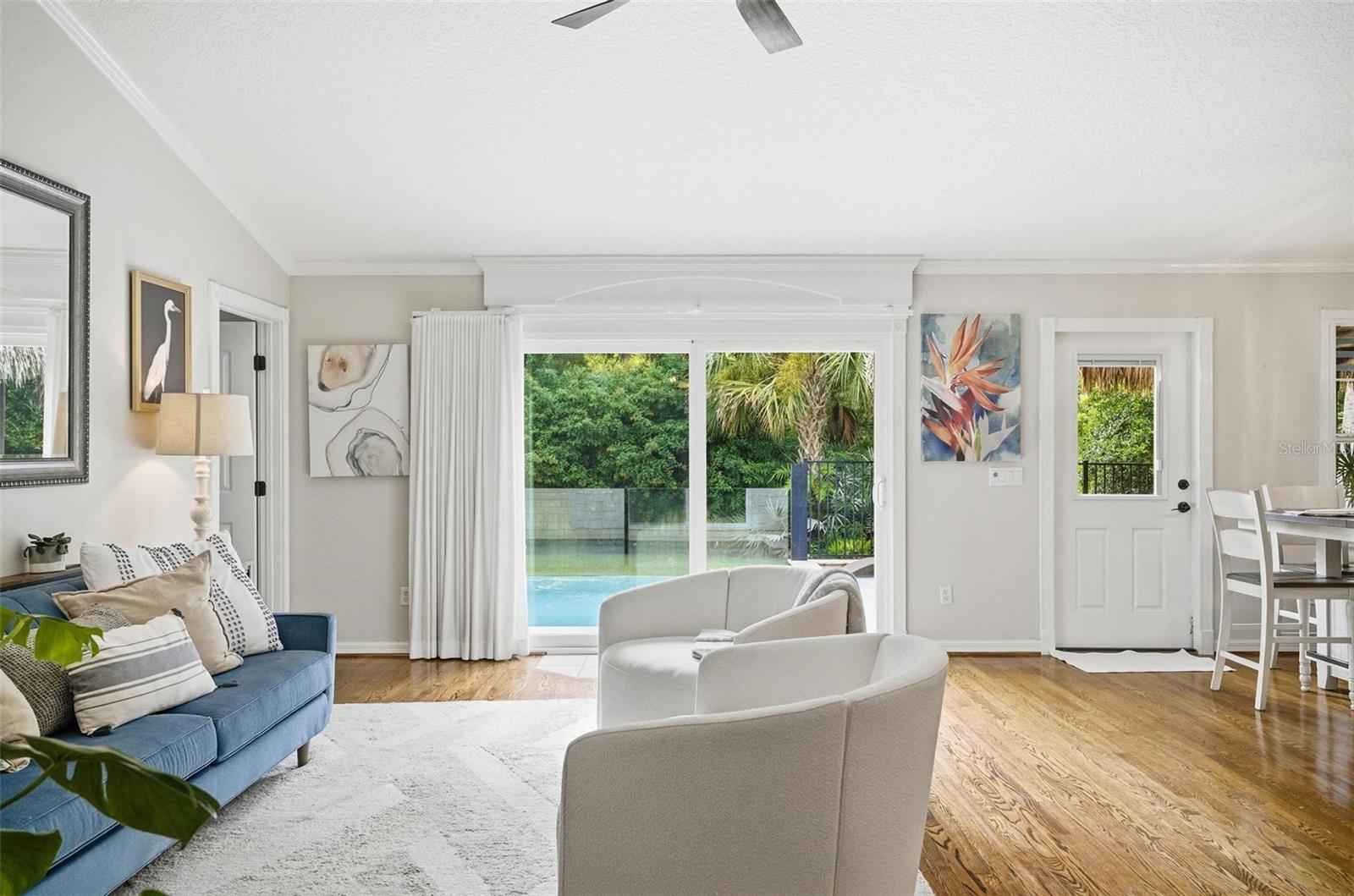 Image 37 of 100 For 10 Pamela Parkway