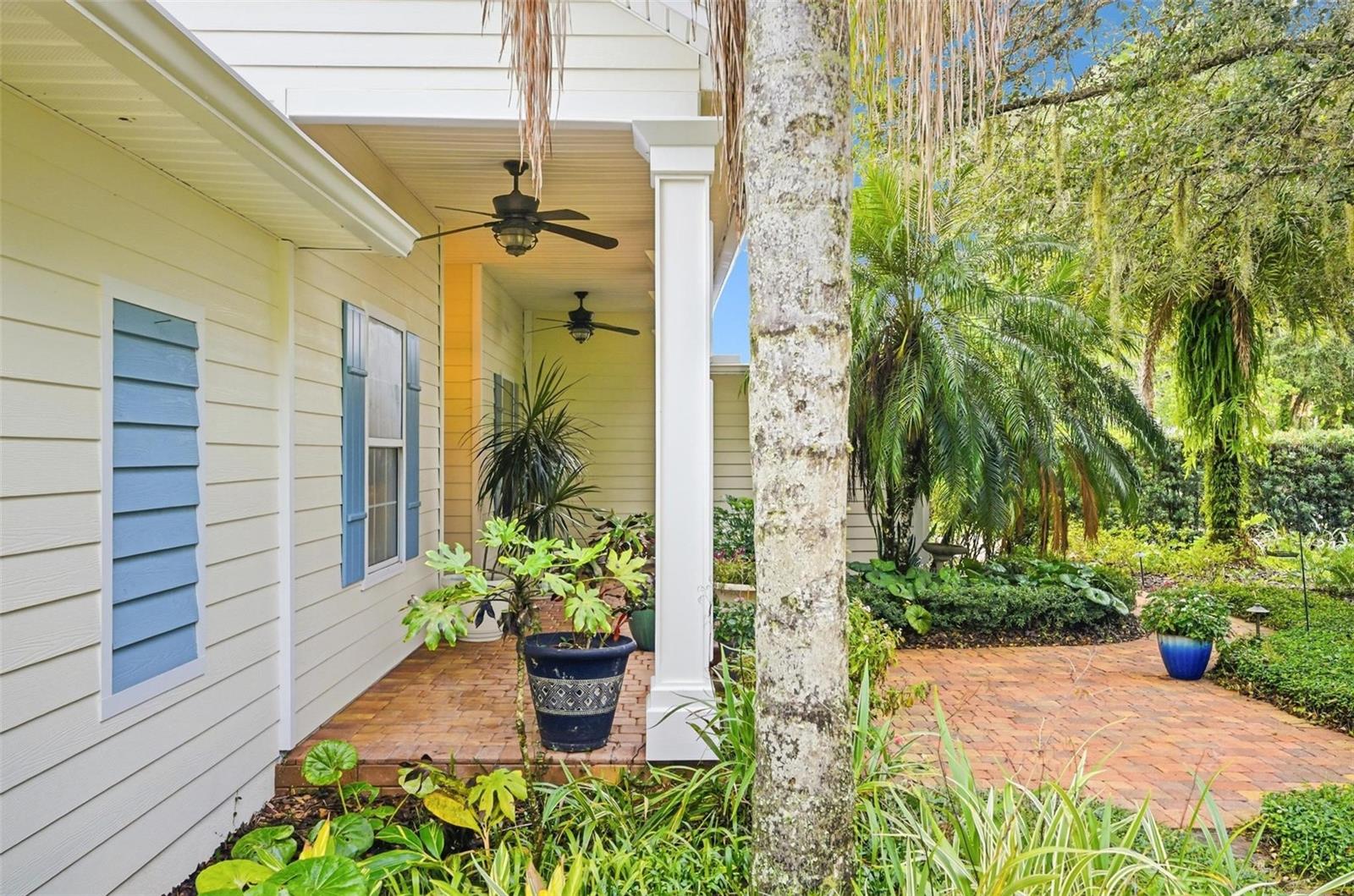 Image 4 of 100 For 10 Pamela Parkway