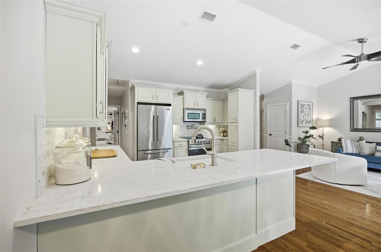 Image 45 of 100 For 10 Pamela Parkway