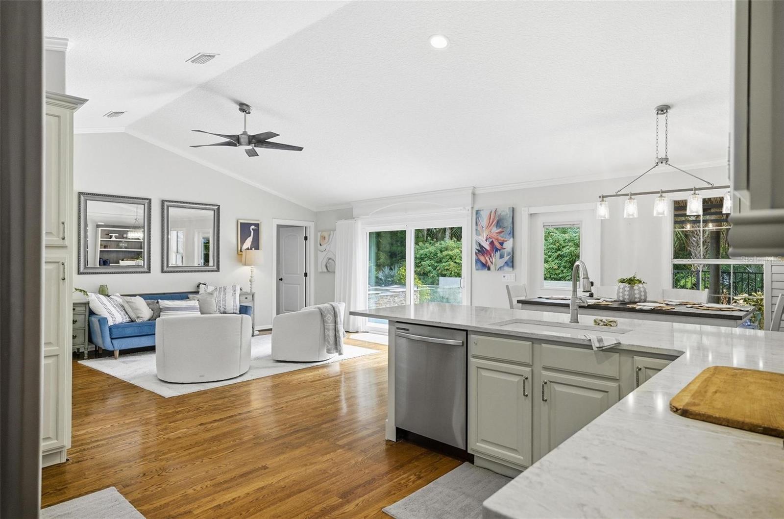 Image 50 of 100 For 10 Pamela Parkway