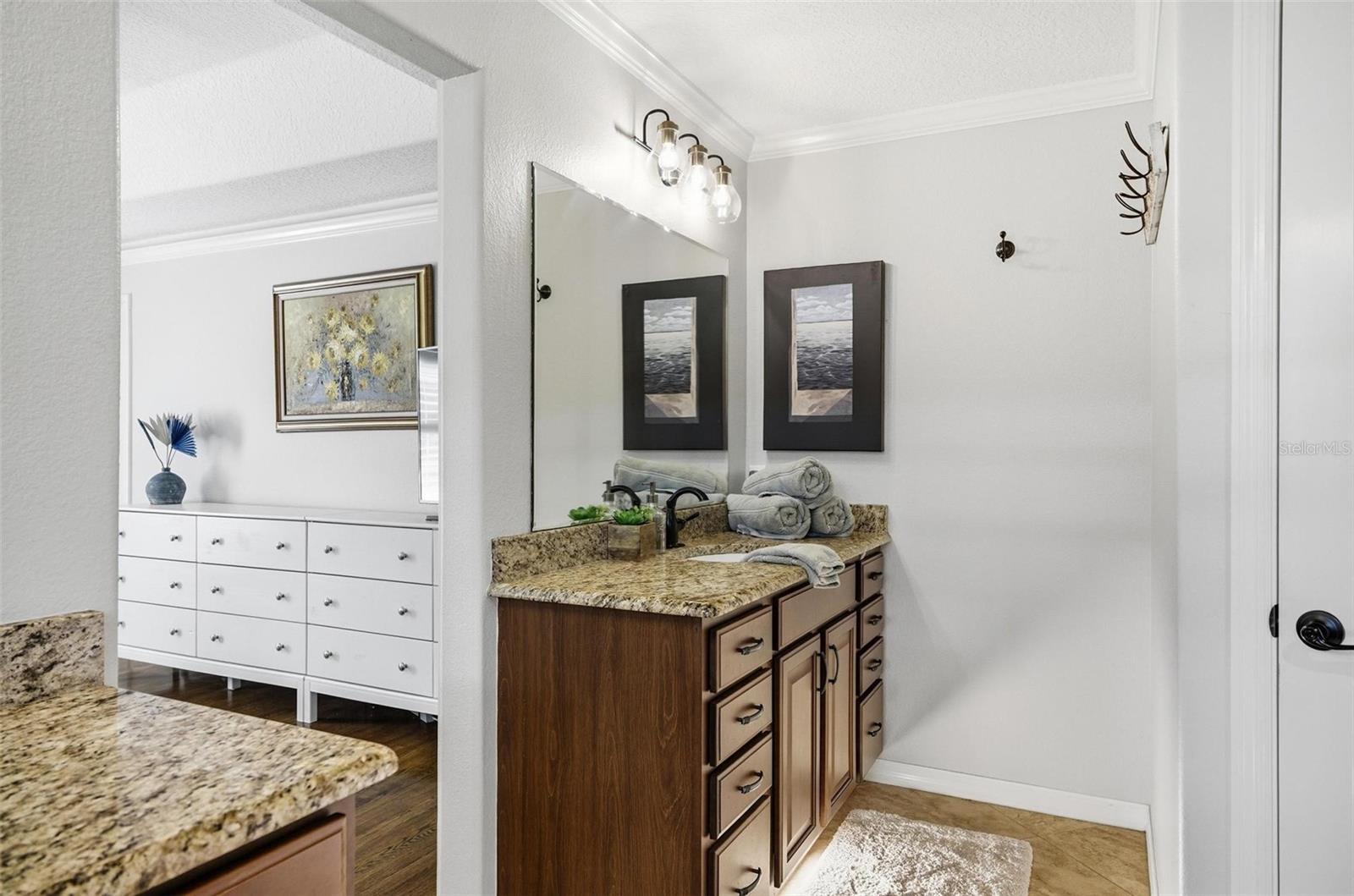 Image 60 of 100 For 10 Pamela Parkway