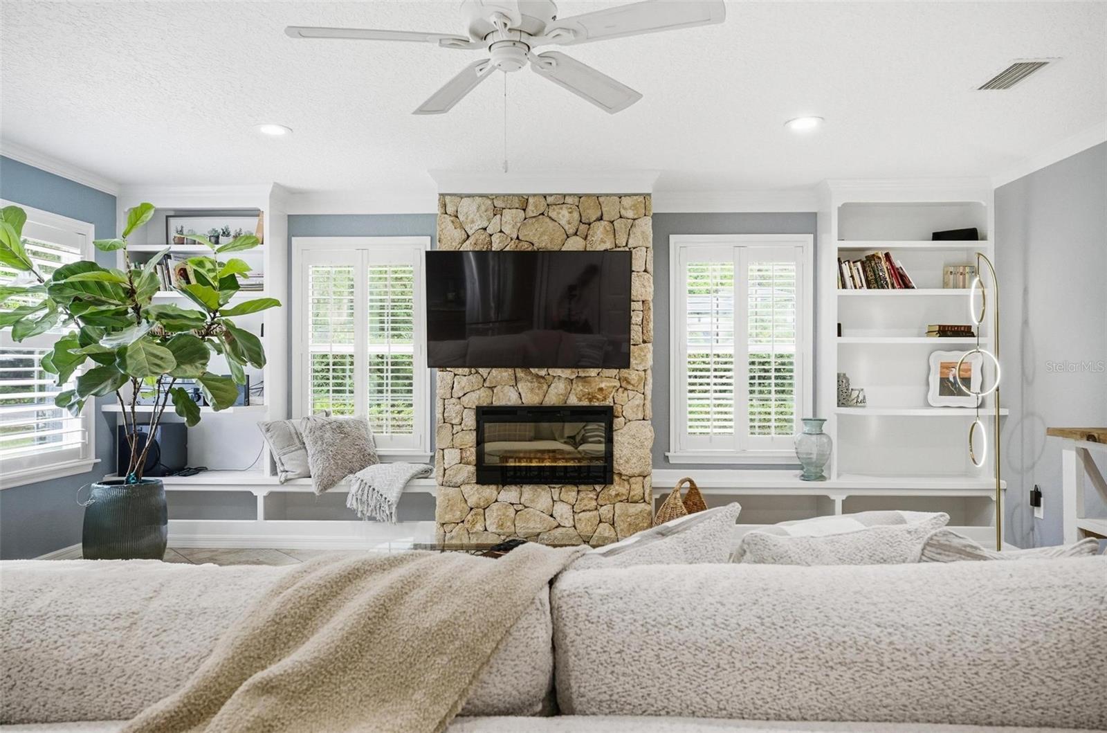 Image 78 of 100 For 10 Pamela Parkway