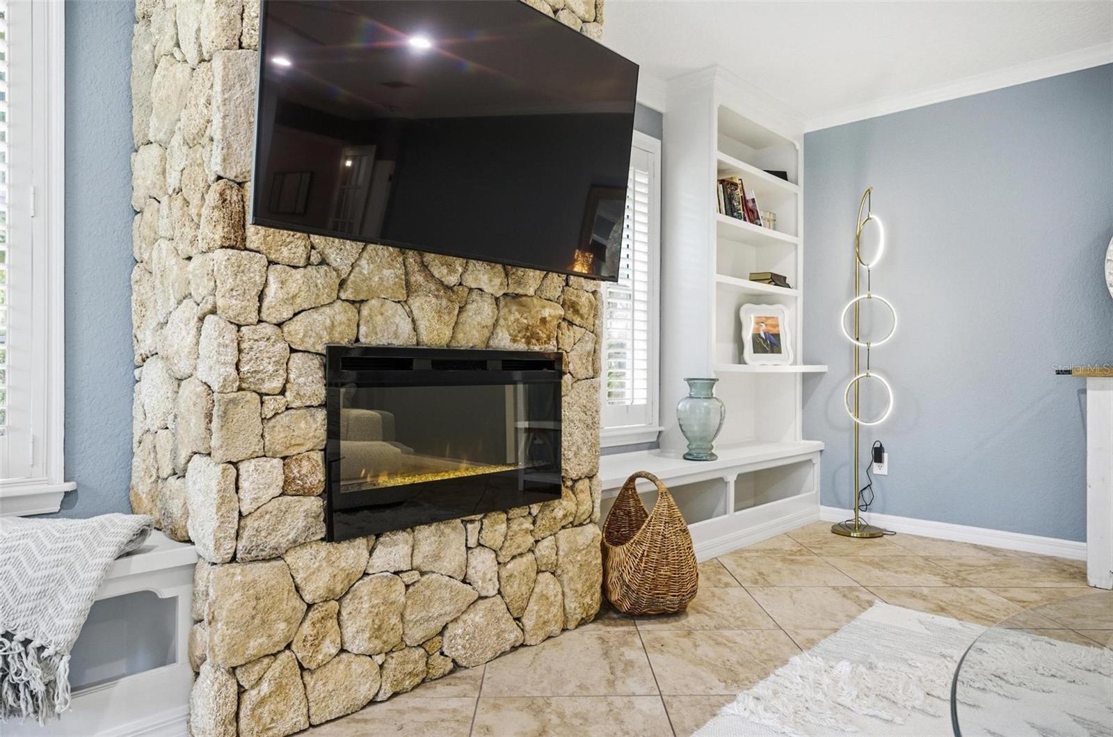 Image 79 of 100 For 10 Pamela Parkway