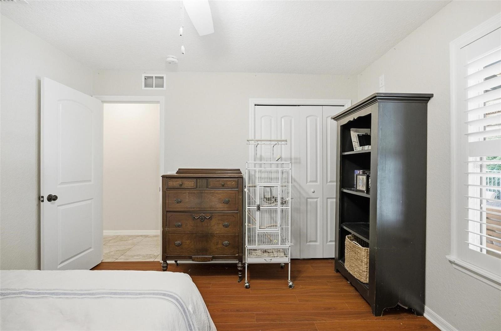 Image 83 of 100 For 10 Pamela Parkway