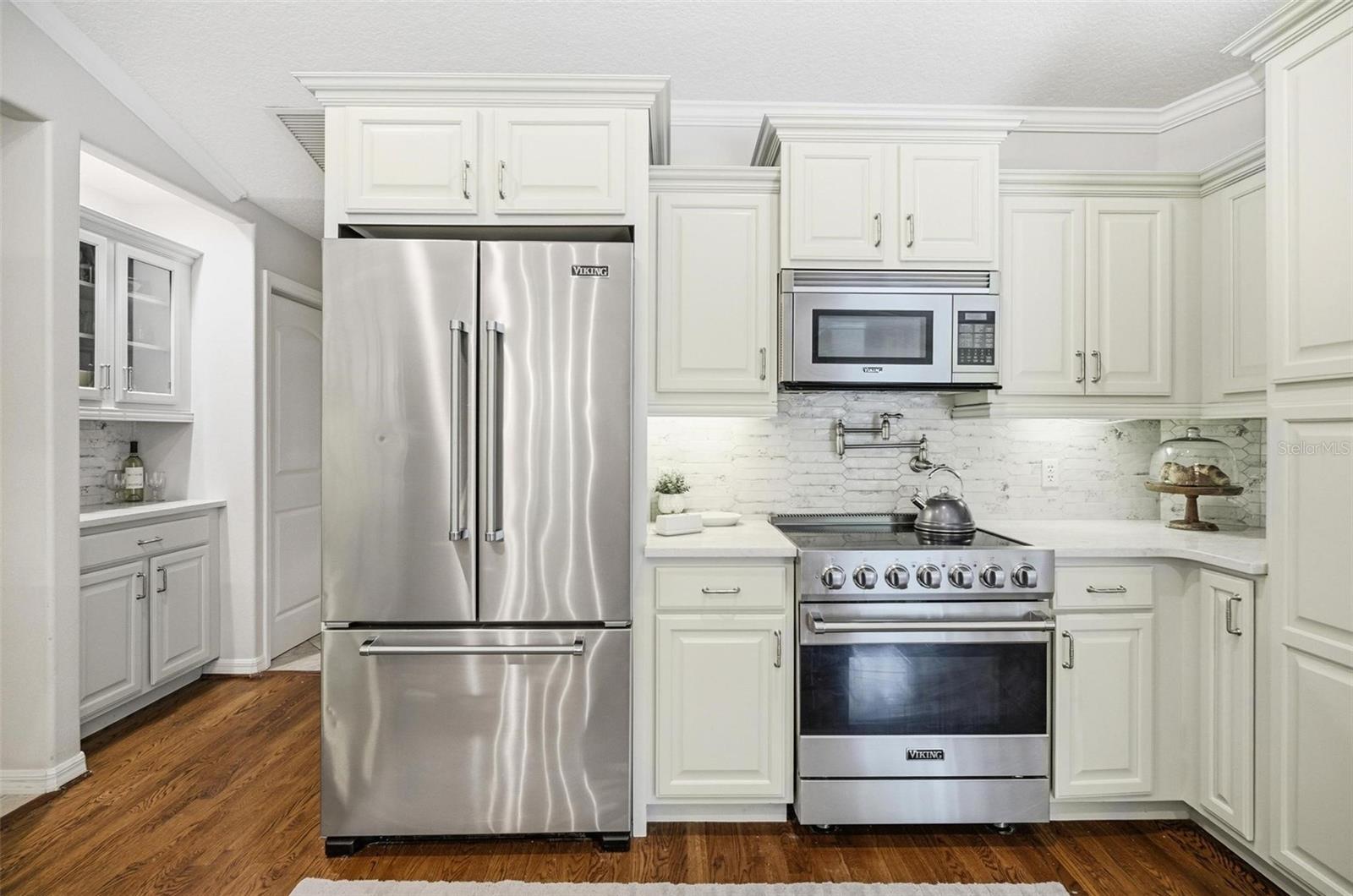 Image 90 of 100 For 10 Pamela Parkway