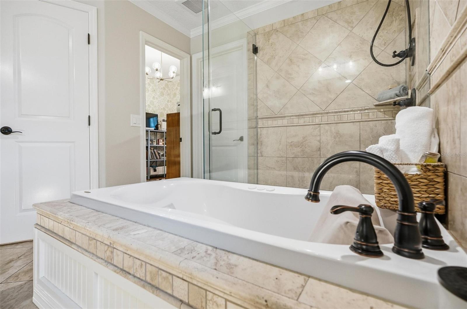 Image 92 of 100 For 10 Pamela Parkway