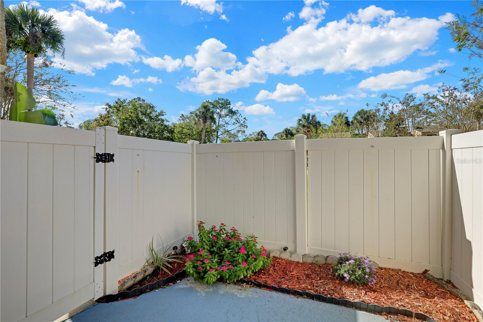 Image 15 of 58 For 7864 Playa Del Rey Court 7864