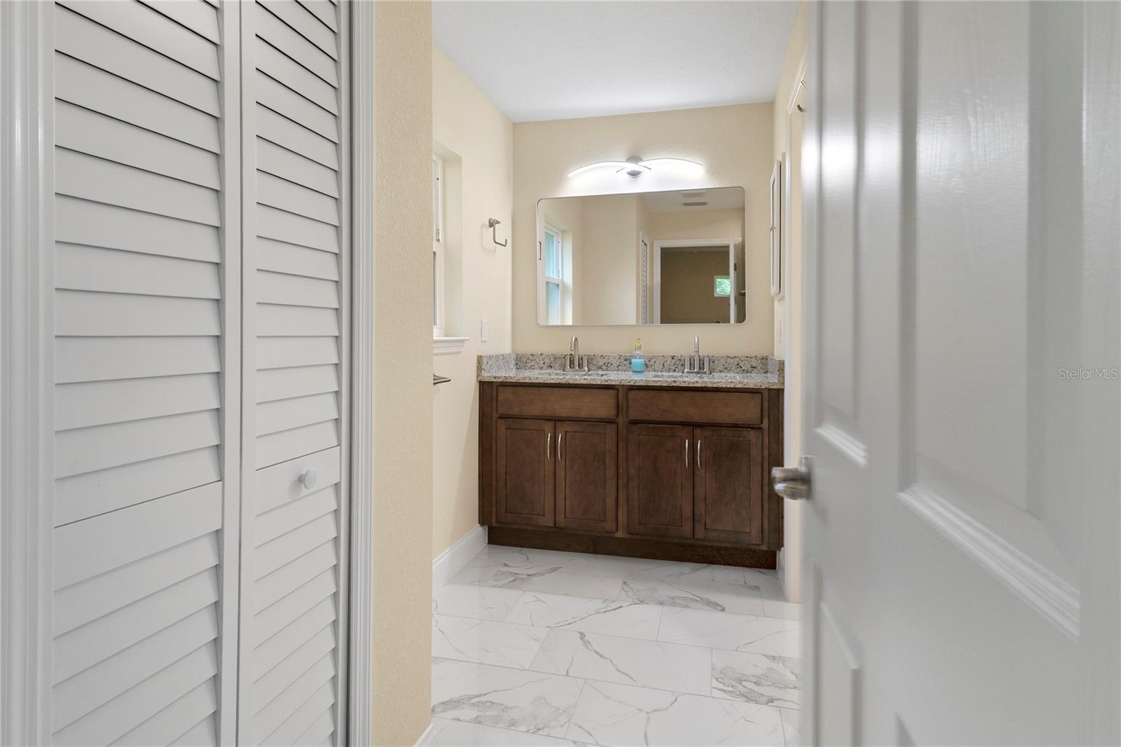 Image 20 of 35 For 12 Seminole Avenue