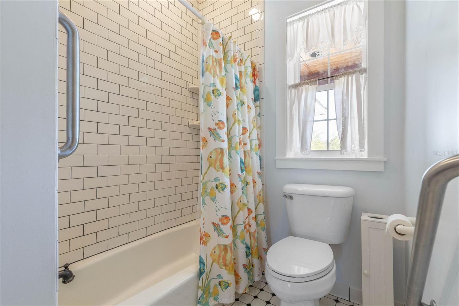 Image 34 of 98 For 6525 Old A1a N