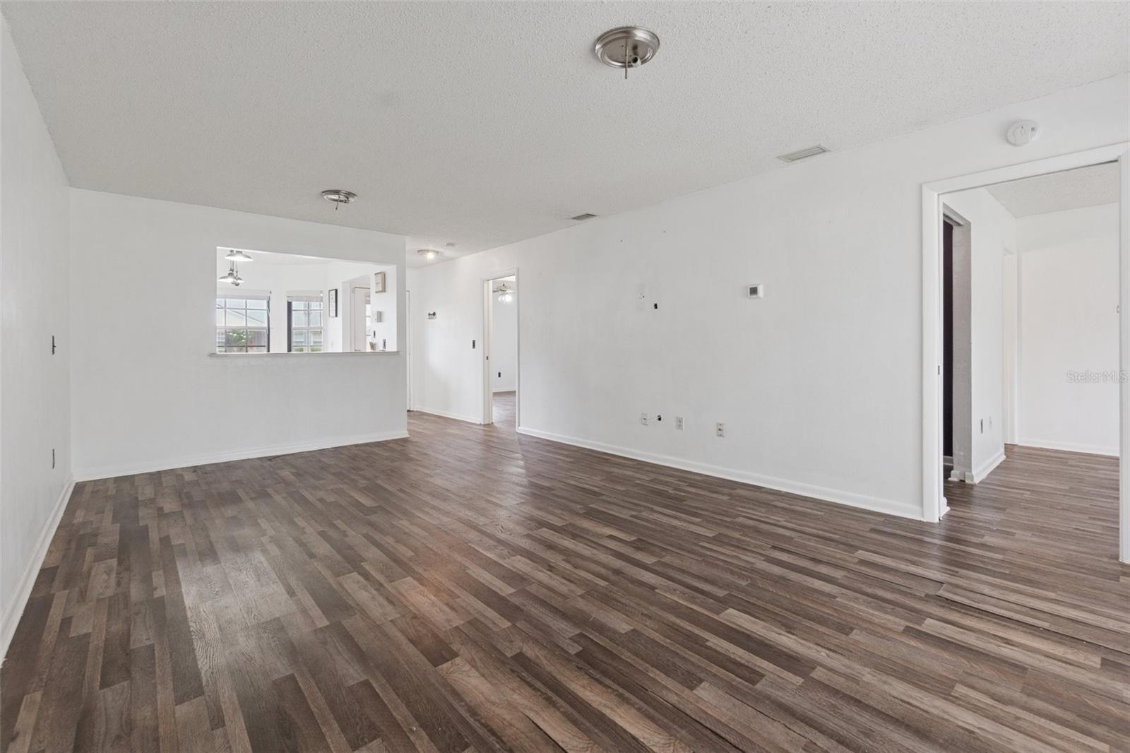 Image 7 of 10 For 71 Kings Colony Court S