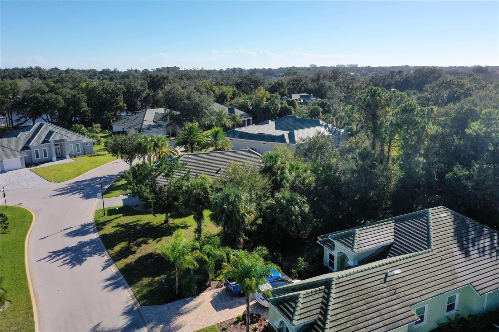 Image 11 of 48 For 29 Longview Way N