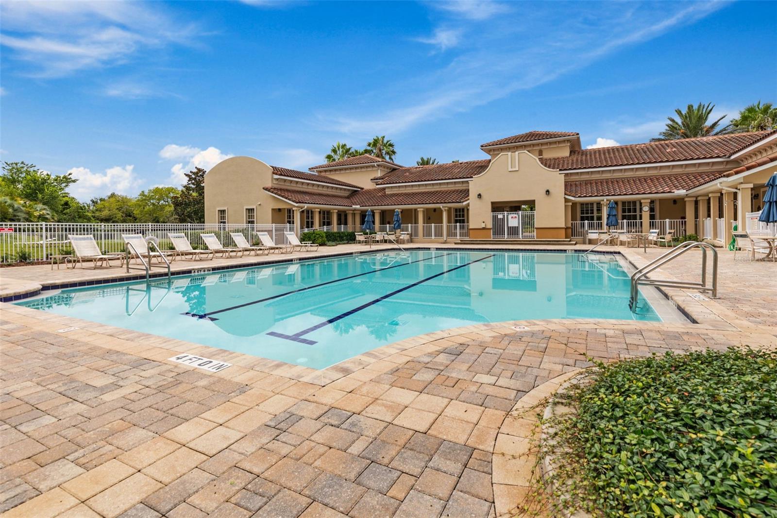 Image 24 of 48 For 29 Longview Way N