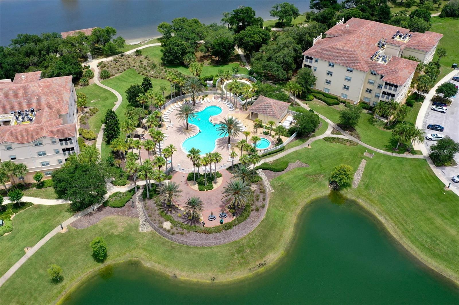 Image 28 of 48 For 29 Longview Way N